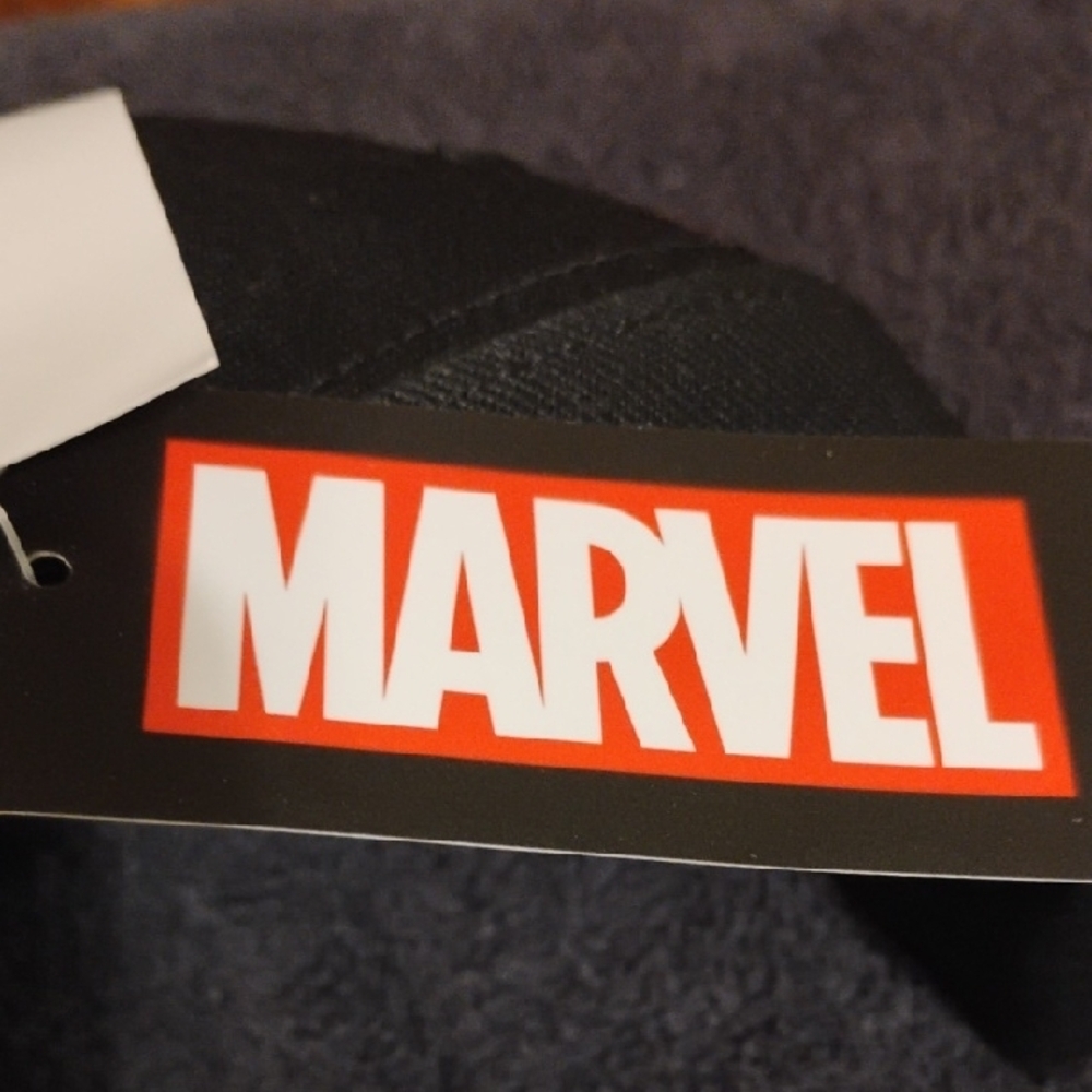 Marvel Deadpool Adjustable Baseball Hat – NWT 🖤❤️ - Picture 2 of 5